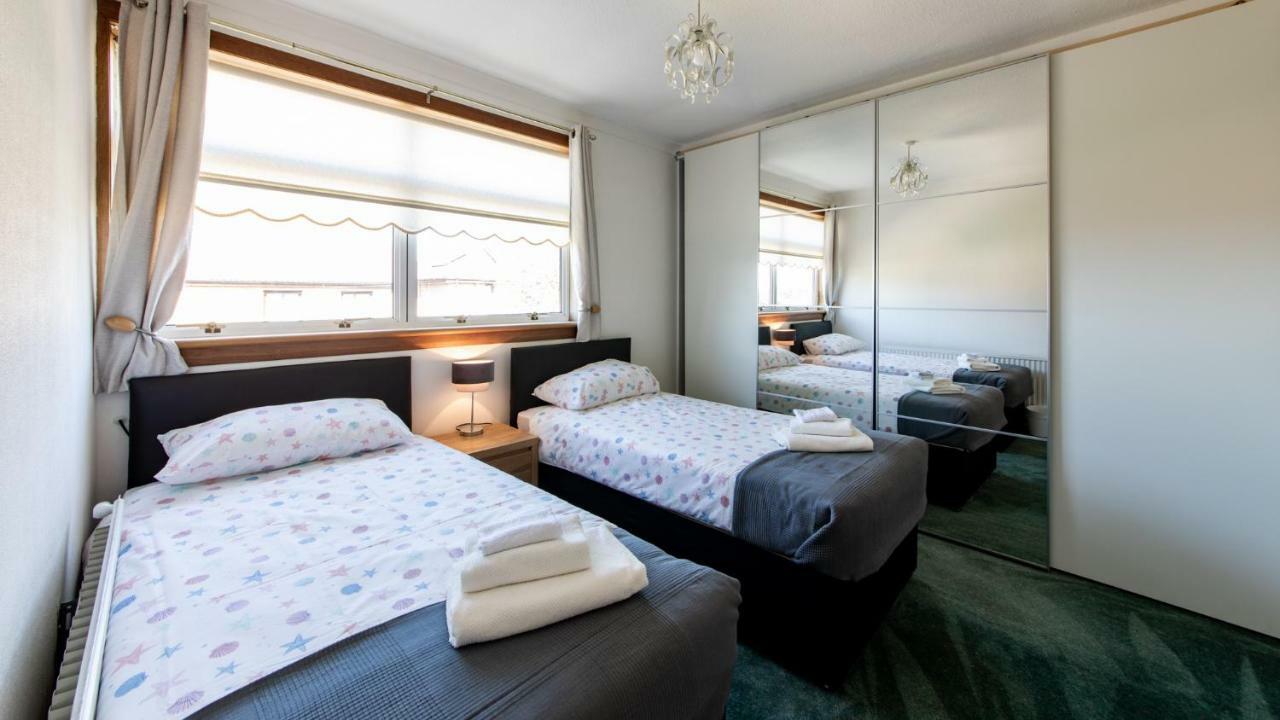 3 Bed House W/Drive & Garden V/Fast Wifi Near Bioquarter Vila Edimburgo Exterior foto